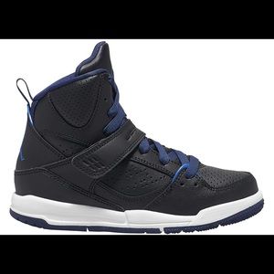 Jordan flight 45 high, size 7 youth